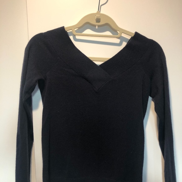 Ralph Lauren Cashmere V-back sweater M - Picture 1 of 6